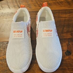 Xtratuf Salmon Sisters White Slip-On Shoes Worn Once
